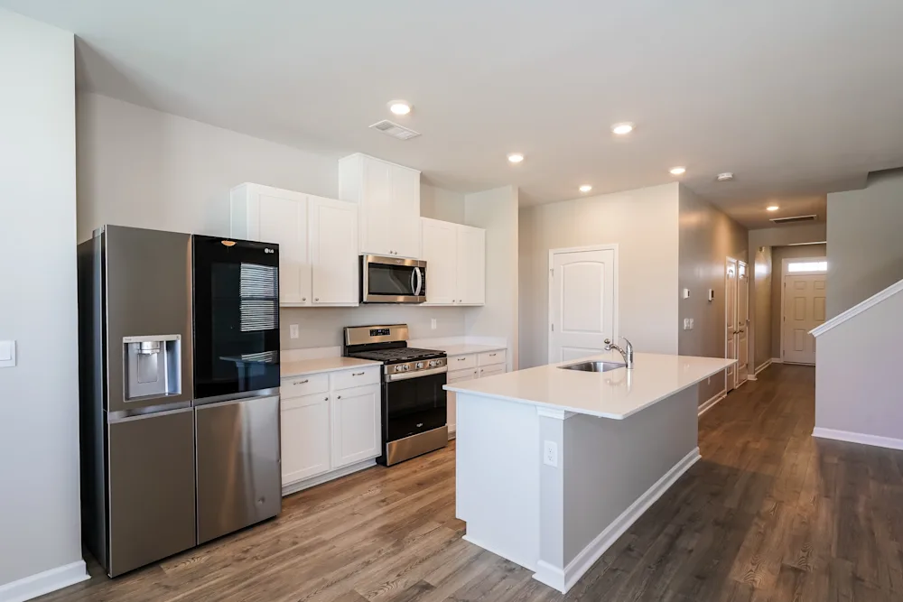 7316 Scotlyn Way #NA - Photo 6 of 8