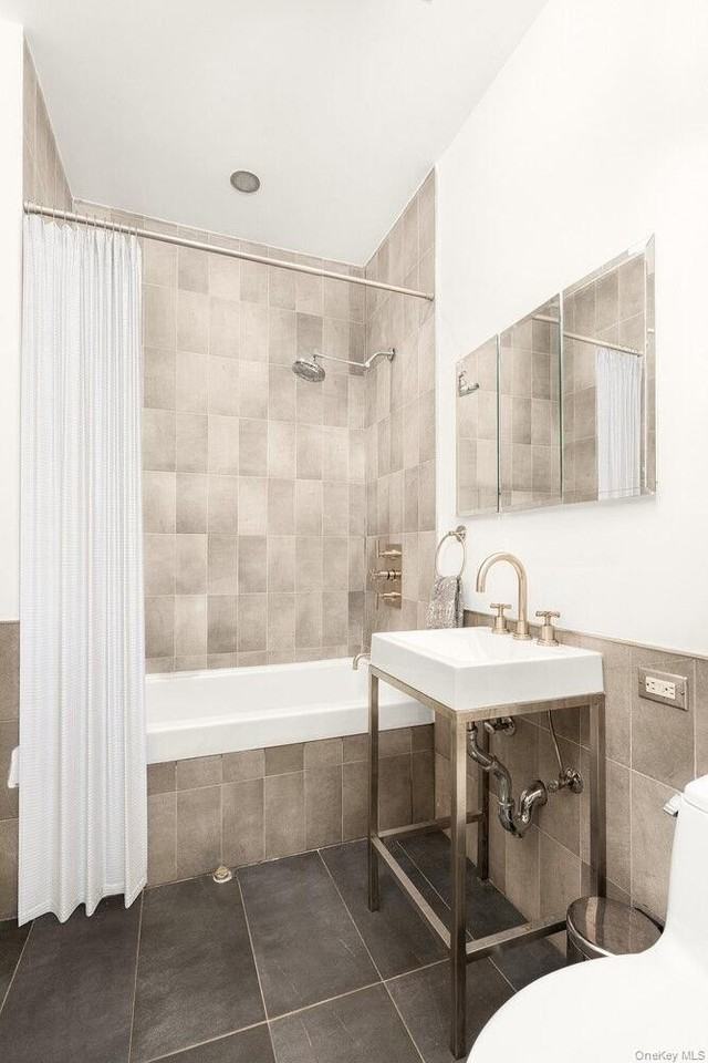 55 Berry St #1B - Photo 6 of 11