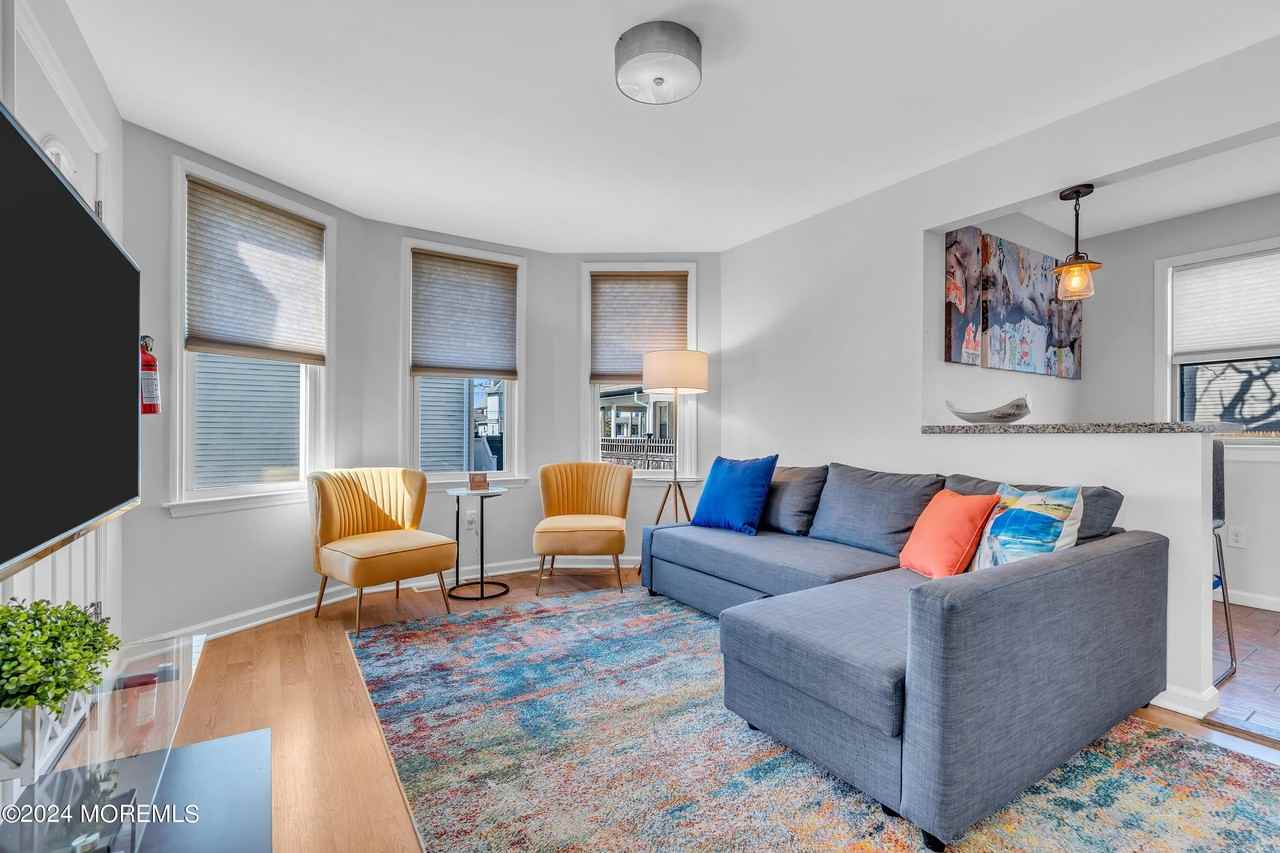 1203 Heck St - Photo 3 of 14