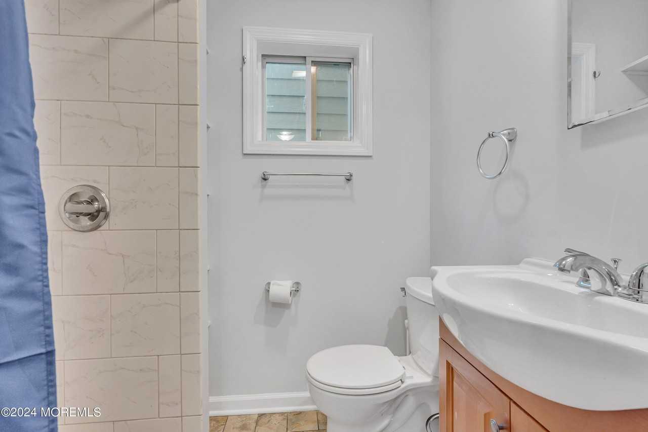 1203 Heck St - Photo 7 of 14