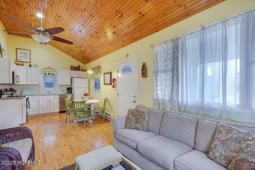 106 Mccabe Ave - Photo 5 of 16