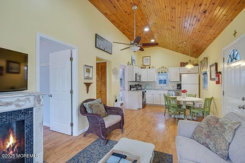 106 Mccabe Ave - Photo 7 of 16
