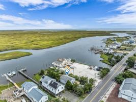 featured image of 392 Dock Rd