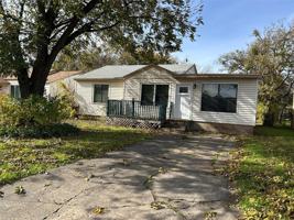 featured image of 2210 Vine St
