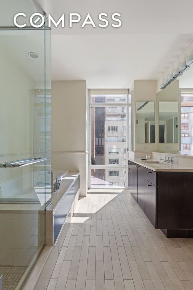 207 E 57th St #14B - Photo 5 of 7