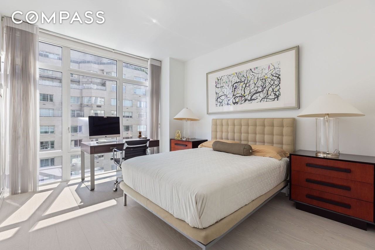 207 E 57th St #14B - Photo 6 of 7