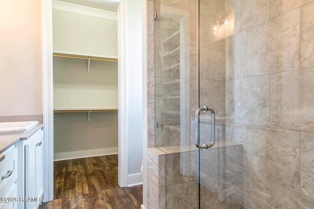 1007 Camellia Blvd #200 - Photo 5 of 6