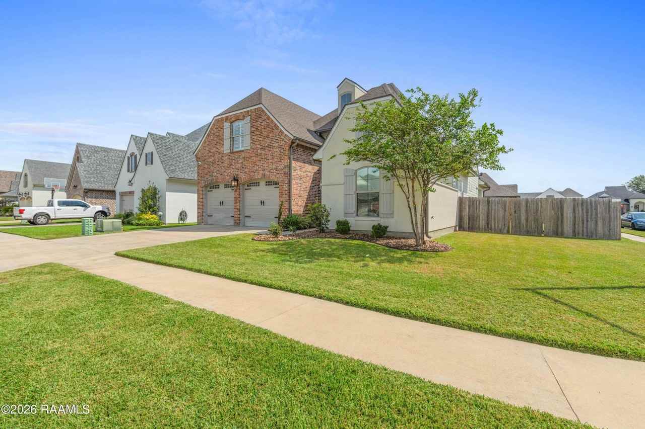 200 Santander Dr - Photo 4 of 46