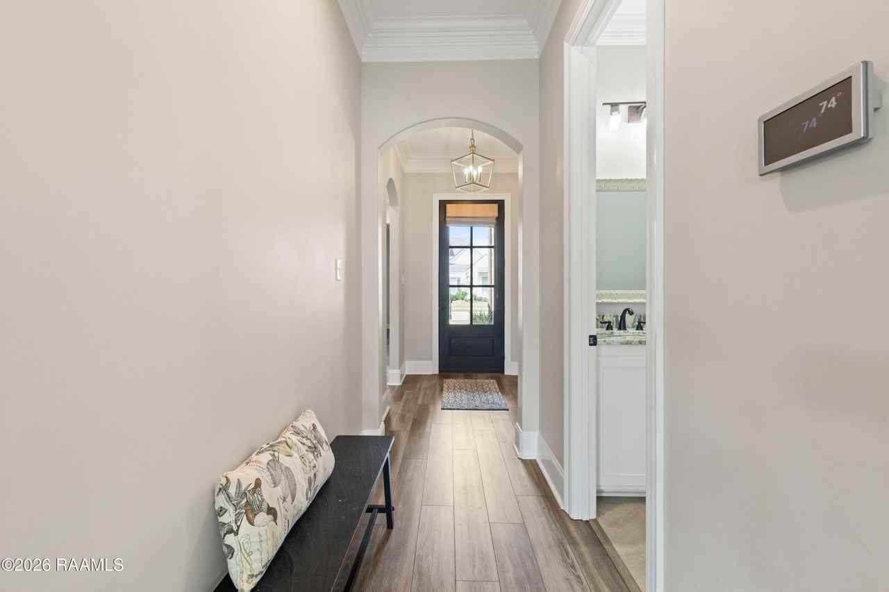 200 Santander Dr - Photo 5 of 46
