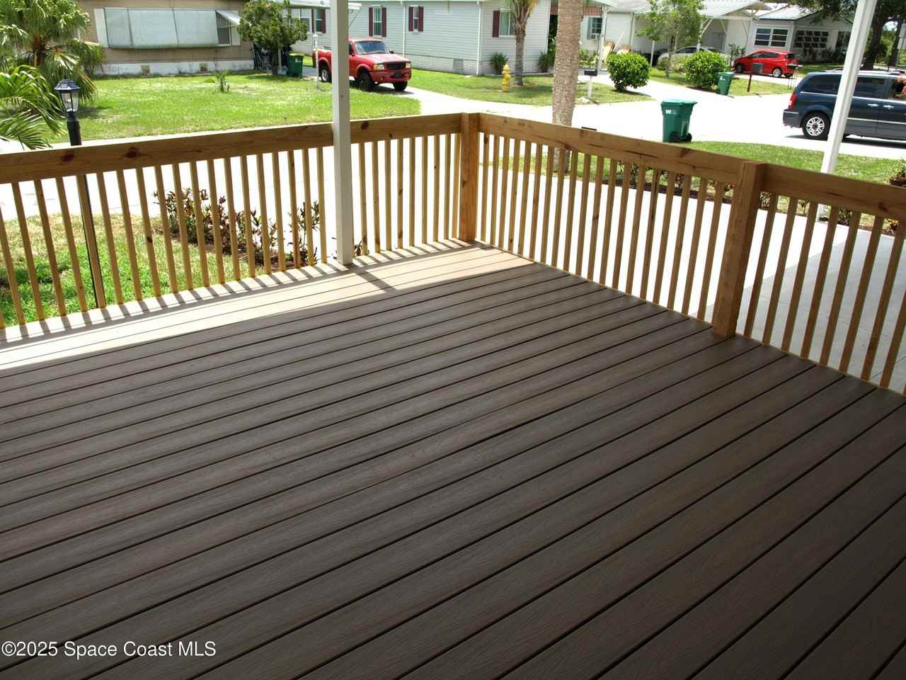 709 Lark Dr - Photo 2 of 50