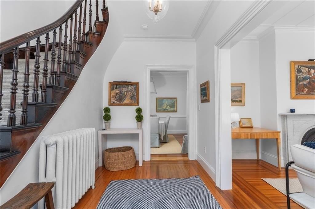 46 Corne St - Photo 2 of 37