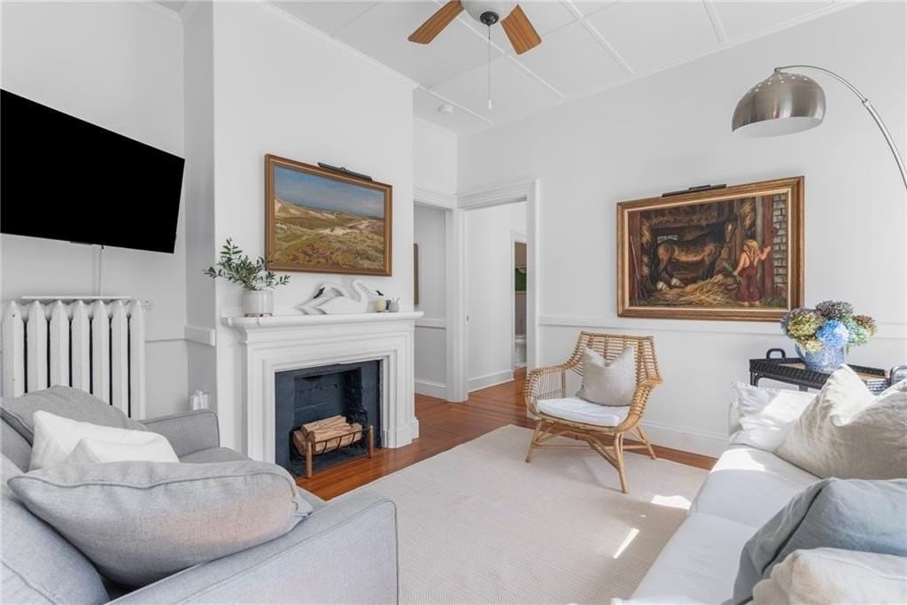 46 Corne St - Photo 7 of 37