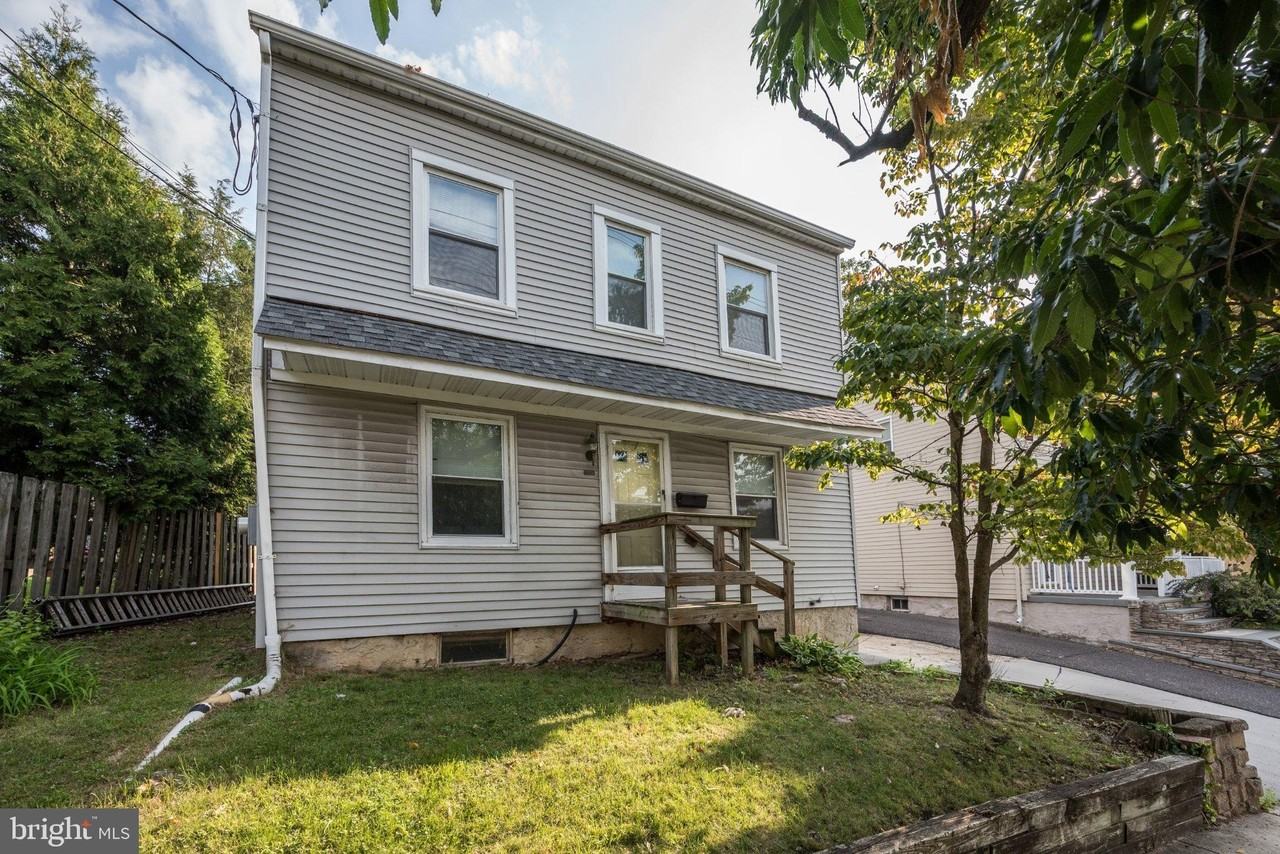 135 Potter St - Photo 3 of 31