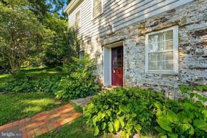 featured image of 8200 Buckland Mill Rd