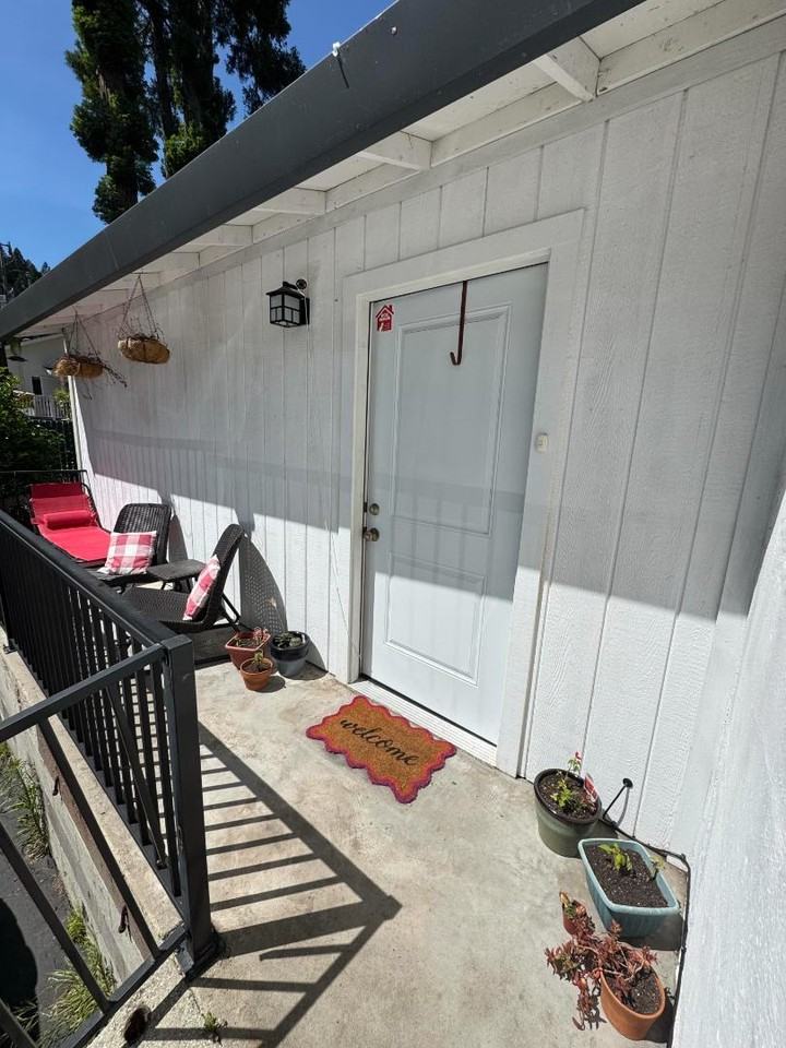 9520 Mill Street - Photo 6 of 10