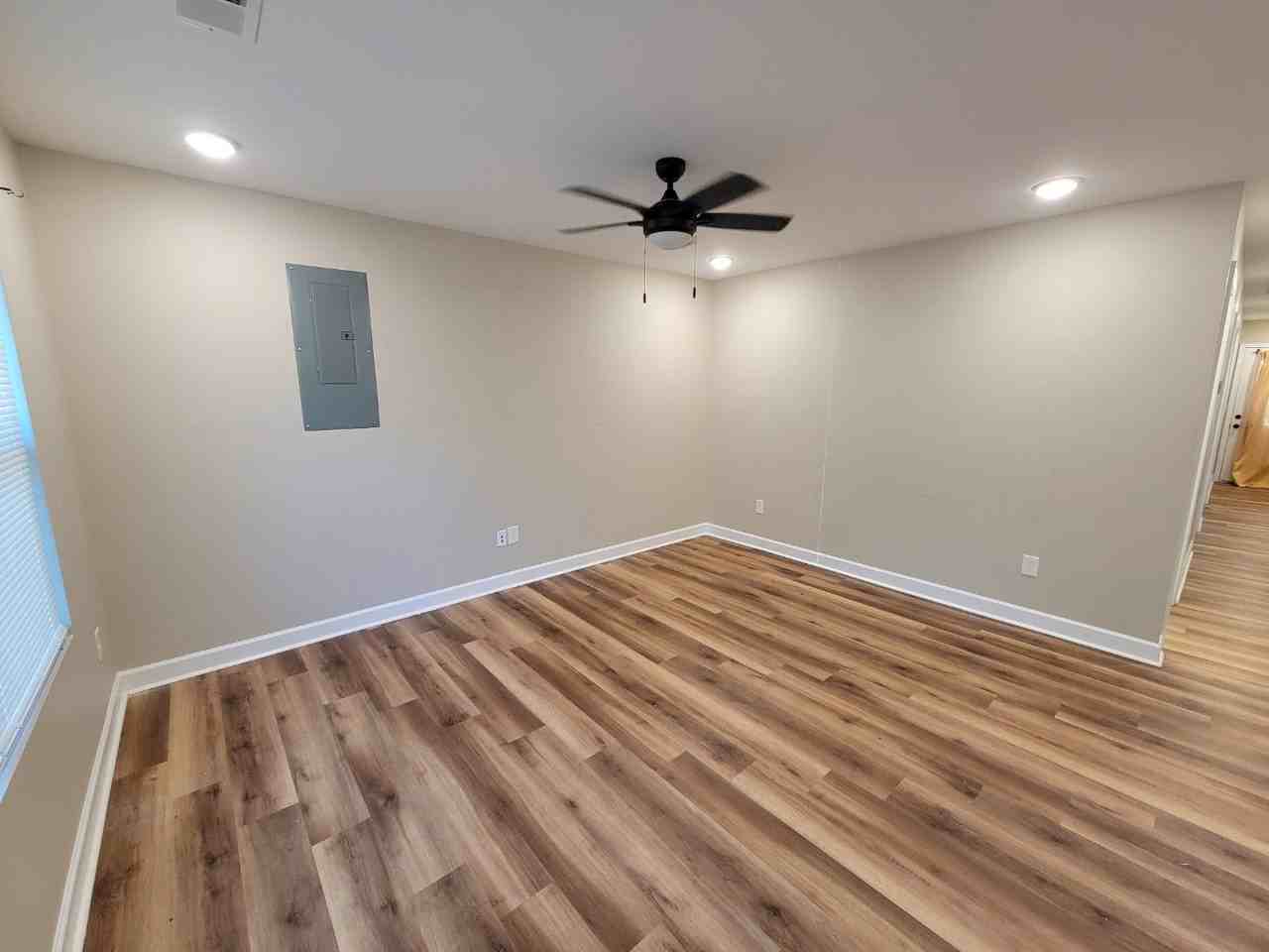 24 Speece Cv - Photo 3 of 11