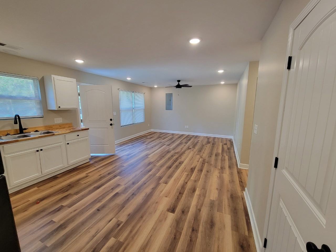 24 Speece Cv - Photo 5 of 11