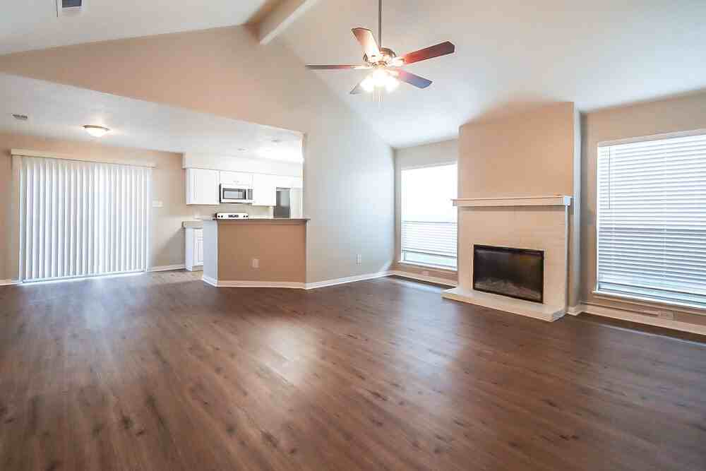 8514 Southmeadow Dr - Photo 3 of 16