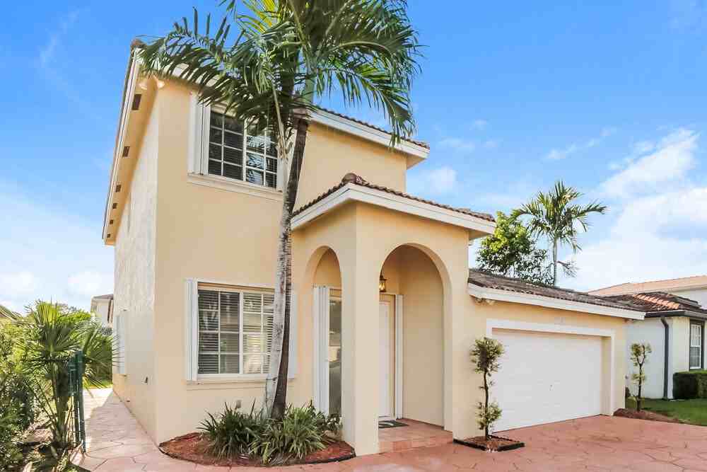 12465 Sw 120th Ave - Photo 4 of 17