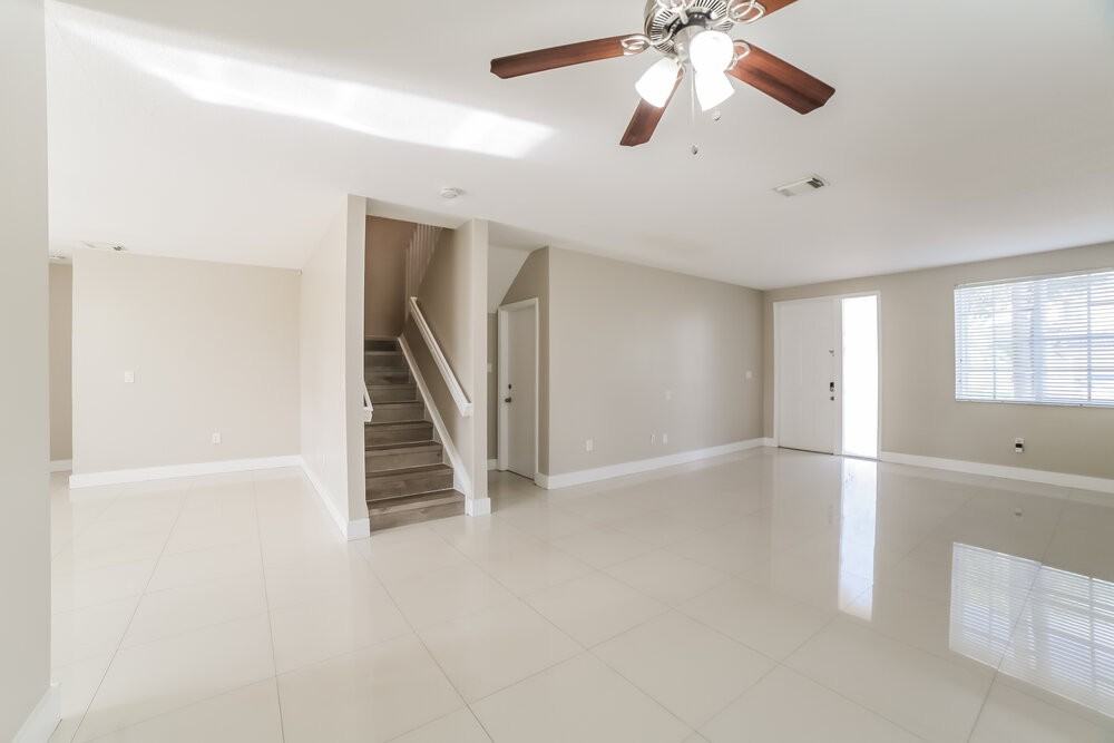 12465 Sw 120th Ave - Photo 6 of 17