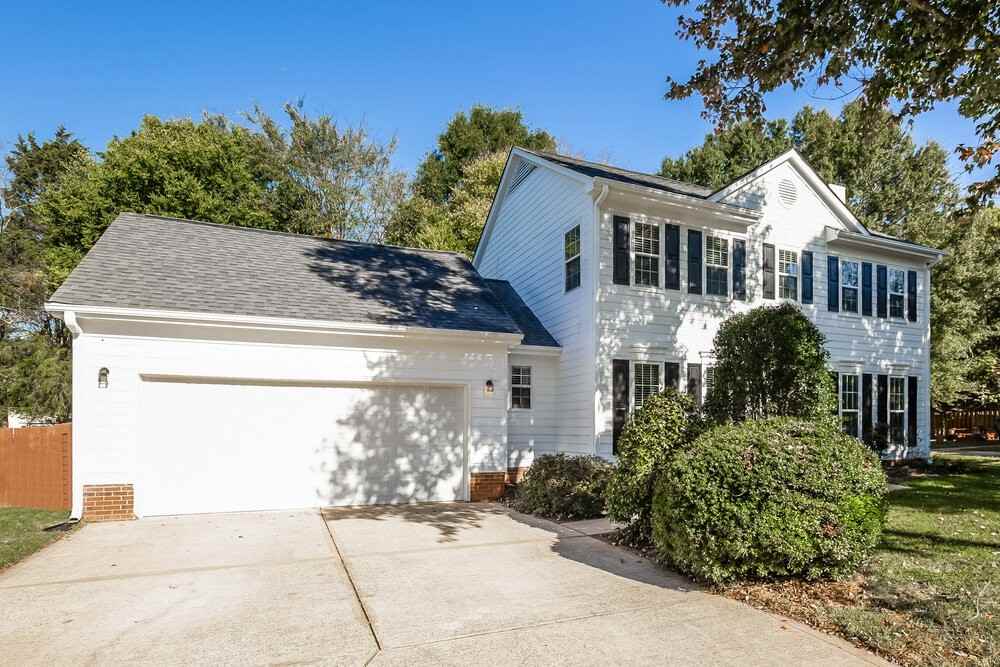 1833 Middlebury Ct - Photo 4 of 17