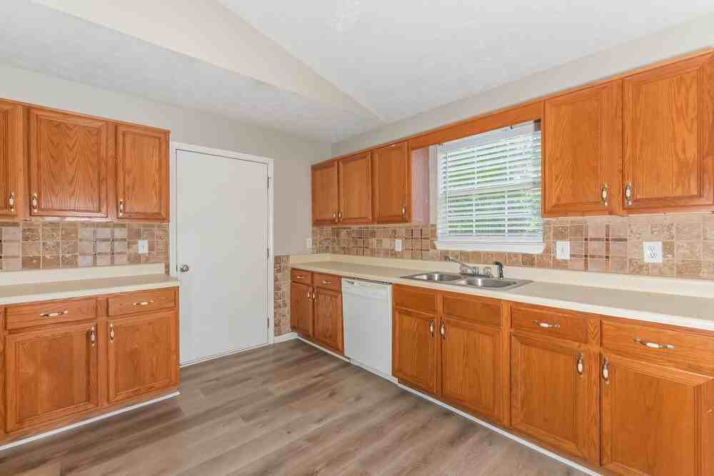 316 Mill Glen Ct - Photo 5 of 16