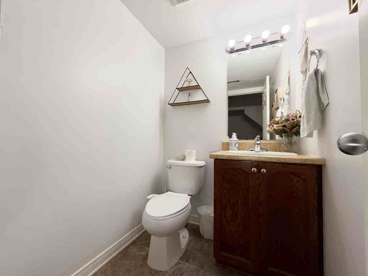 619 Reardon Private - Photo 5 of 22