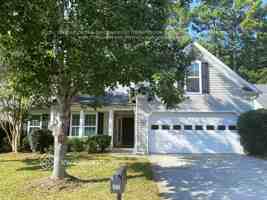 featured image of 141 N Square Ln