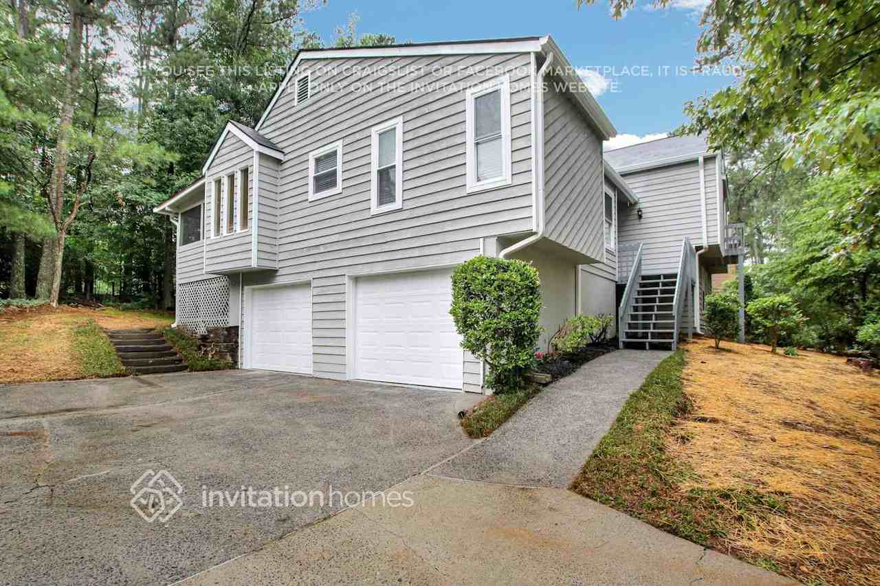 3918 Ardsley Dr - Photo 2 of 26