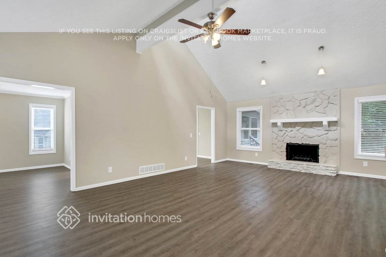 3918 Ardsley Dr - Photo 4 of 26