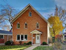 featured image of 2208 Madison Pl
