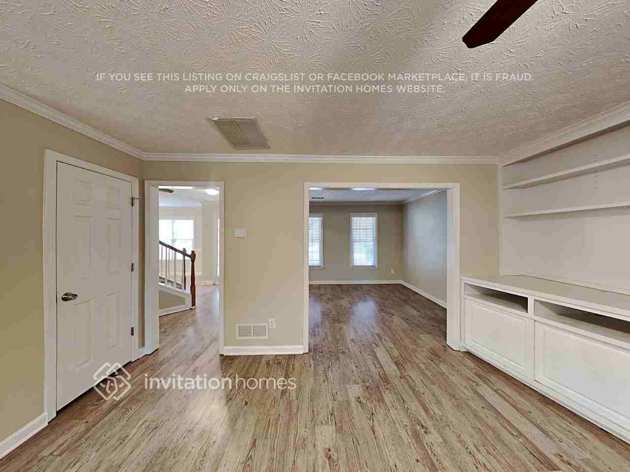 3241 Saint Claire Ct - Photo 4 of 21