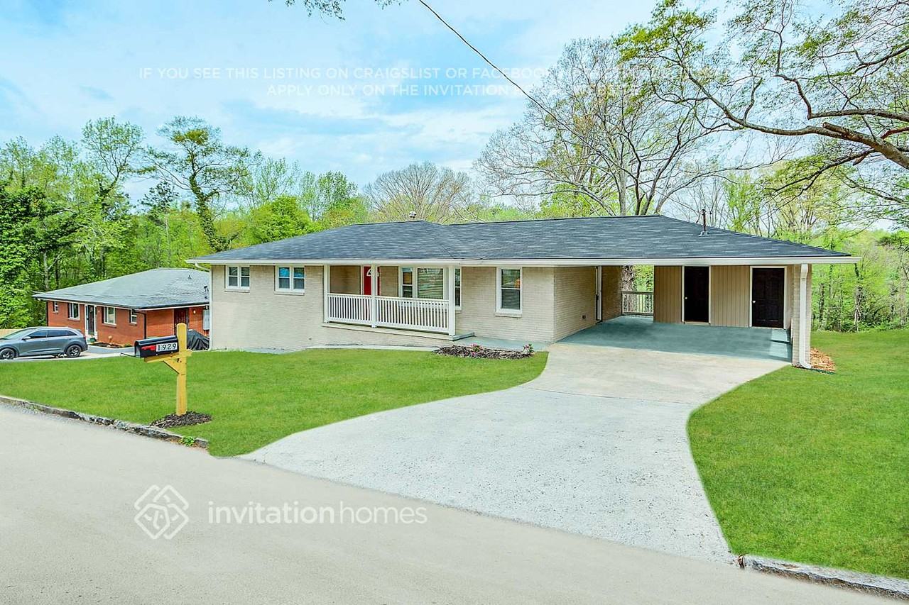 1929 E Farris Ave - Photo 3 of 26