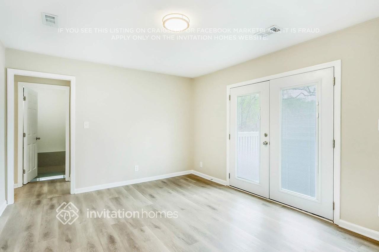 1929 E Farris Ave - Photo 7 of 26