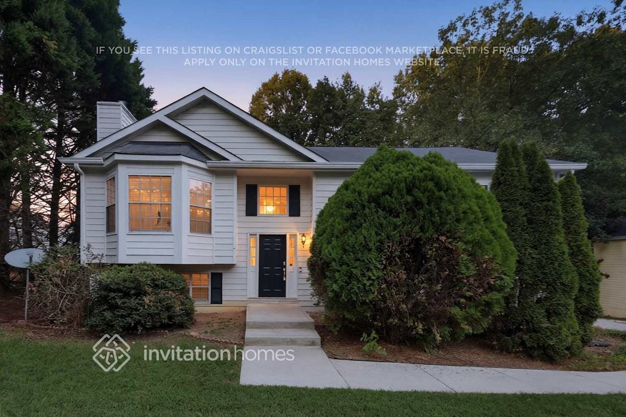 320 Ashland Manor Dr - Photo 4 of 26