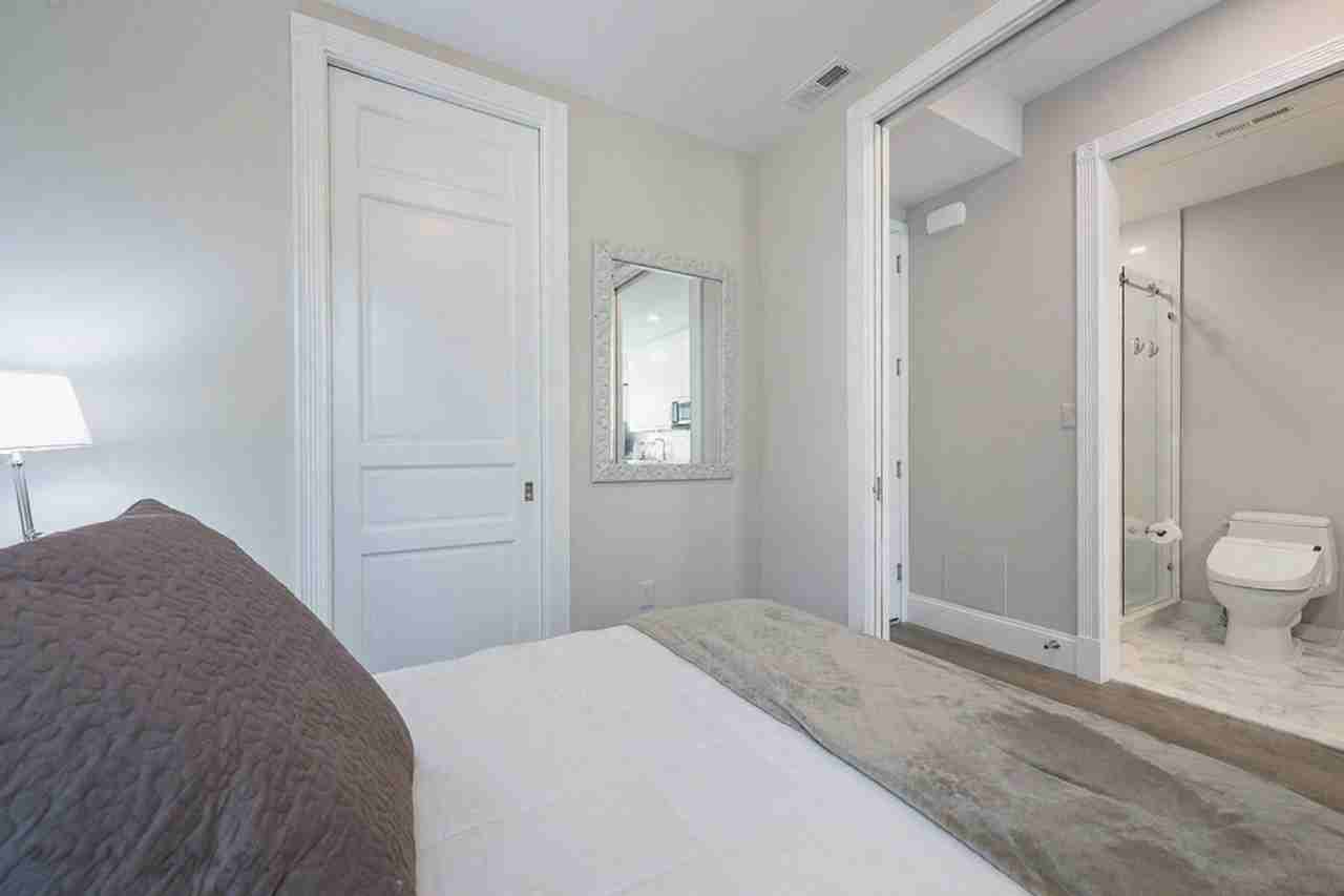 1518 R St Nw #1631898P - Photo 7 of 18