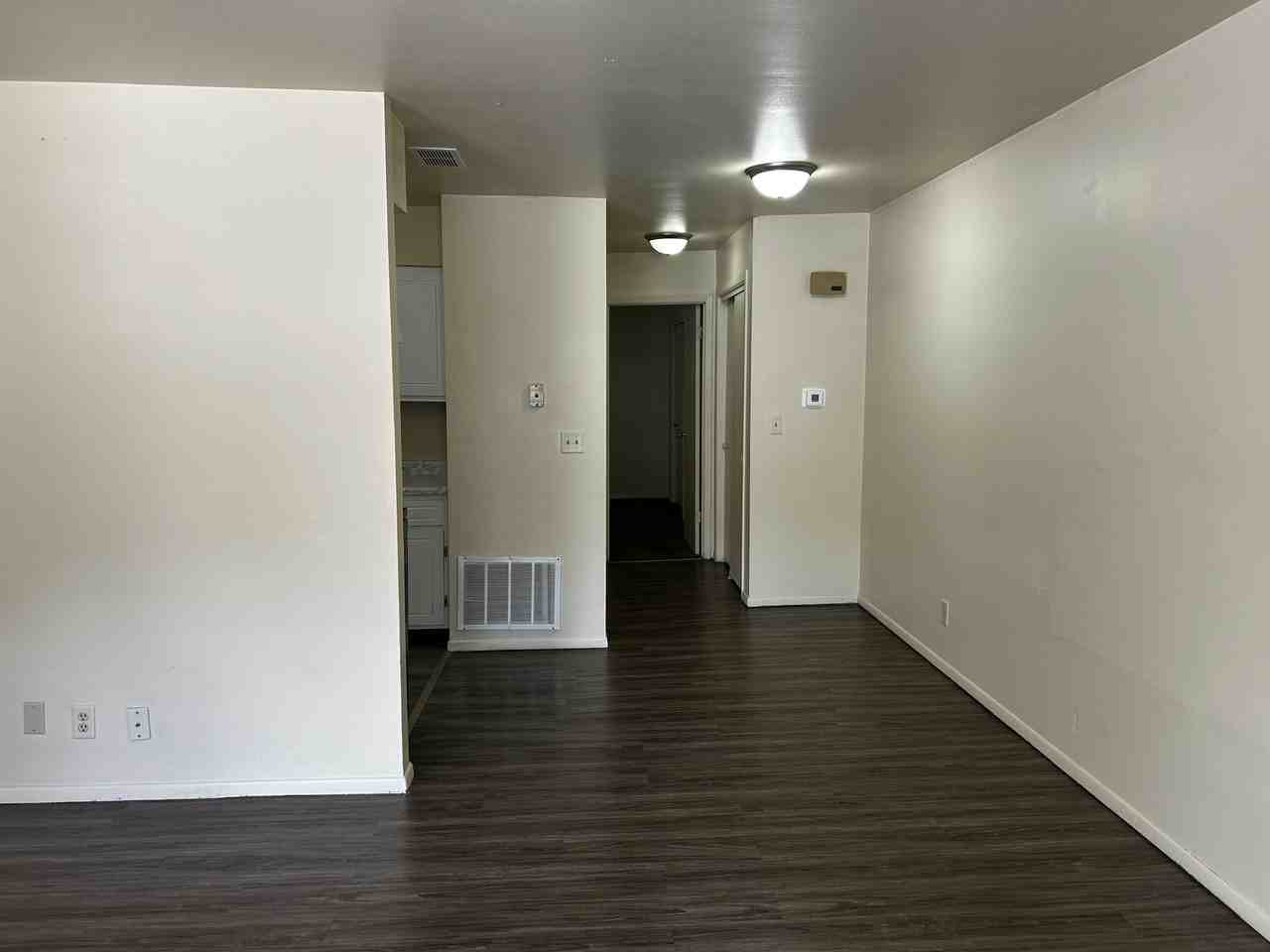 1902 Sheridan Road #11 - Photo 4 of 10