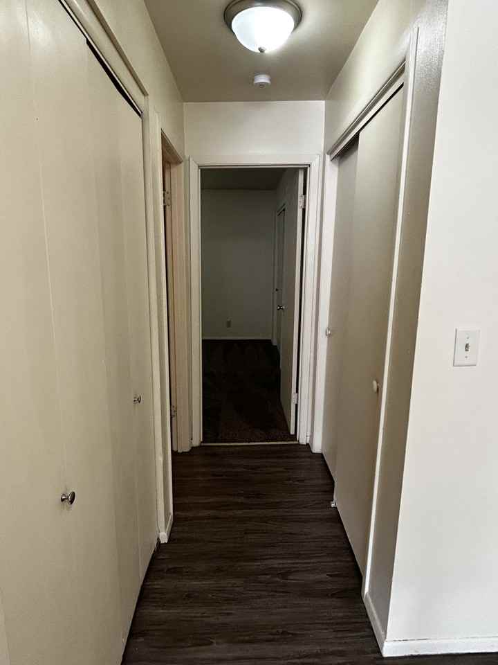 1902 Sheridan Road #11 - Photo 7 of 10