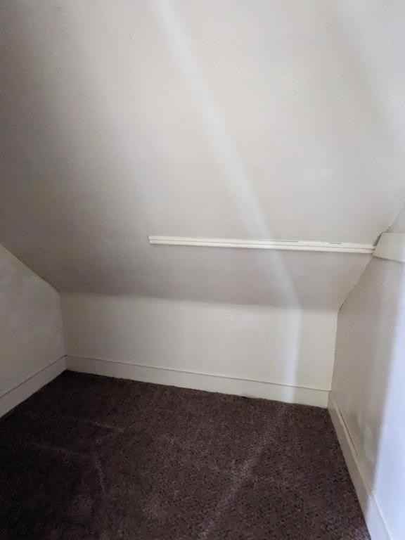 903 E Walnut St - Photo 3 of 10
