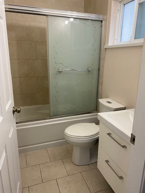2117 Edinburgh Street - Photo 4 of 7