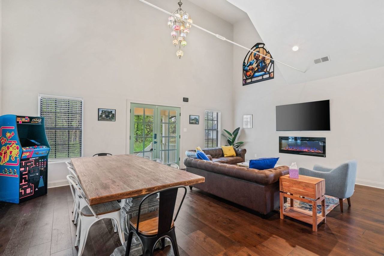 775 Tanglewood St #1608470P - Photo 3 of 21