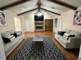 4821 S Country Club Rd - Photo 1 of 1