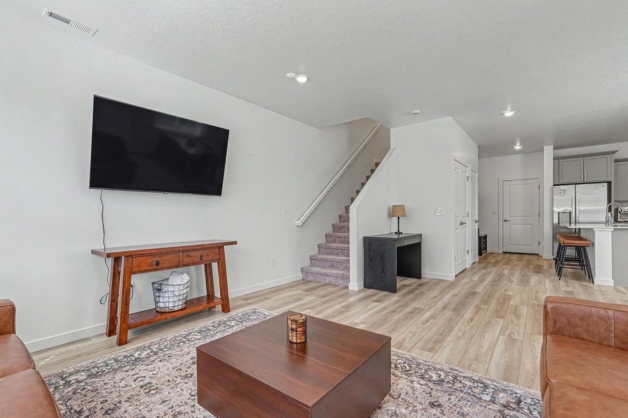 4165 W Steel Grey Ln #1631271P - Photo 3 of 26