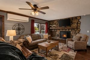 featured image of 1715 Hideaway Rd