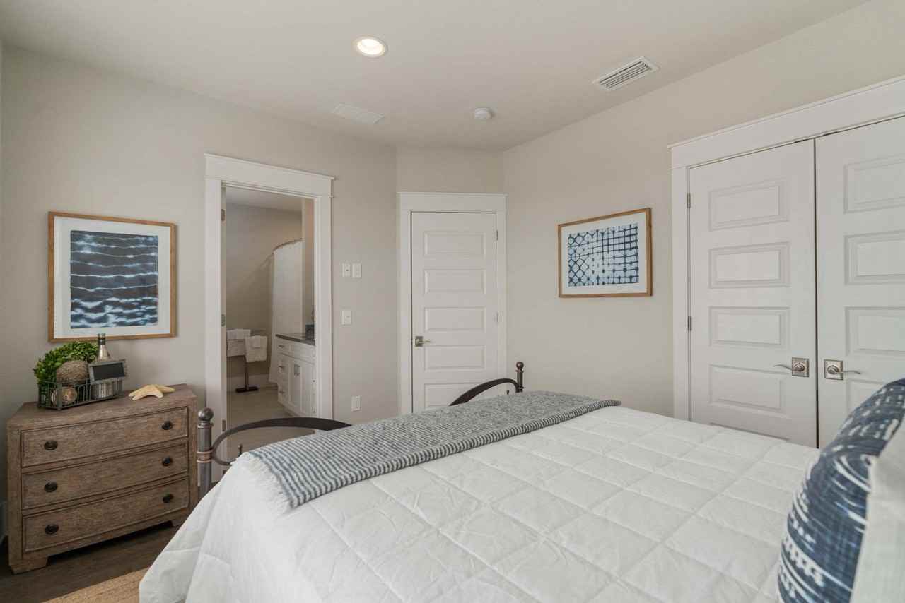 374 Gulfview Cir #1603131P - Photo 5 of 37