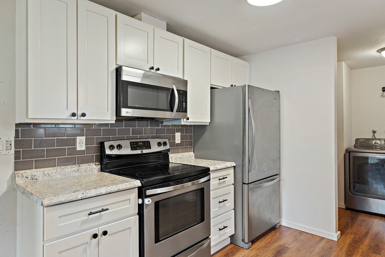 4308 E F St - Photo 2 of 18