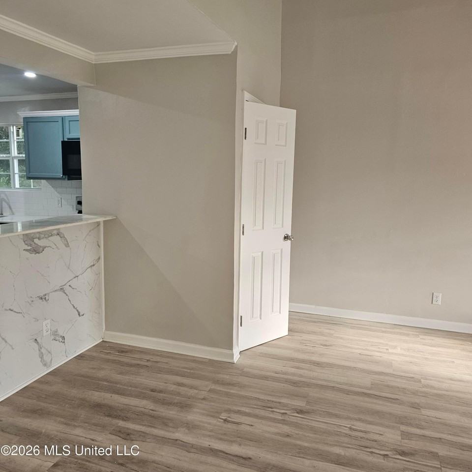 2512 Beachview Dr - Photo 5 of 12