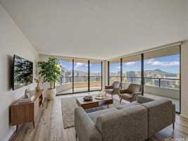 featured image of 1910 Ala Moana Blvd #40D