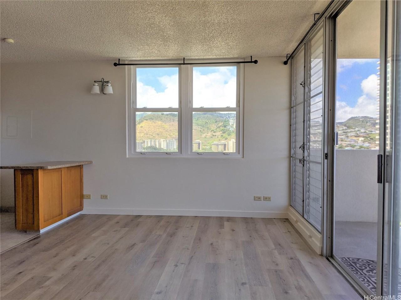 2754 Kuilei St #1506 - Photo 4 of 25