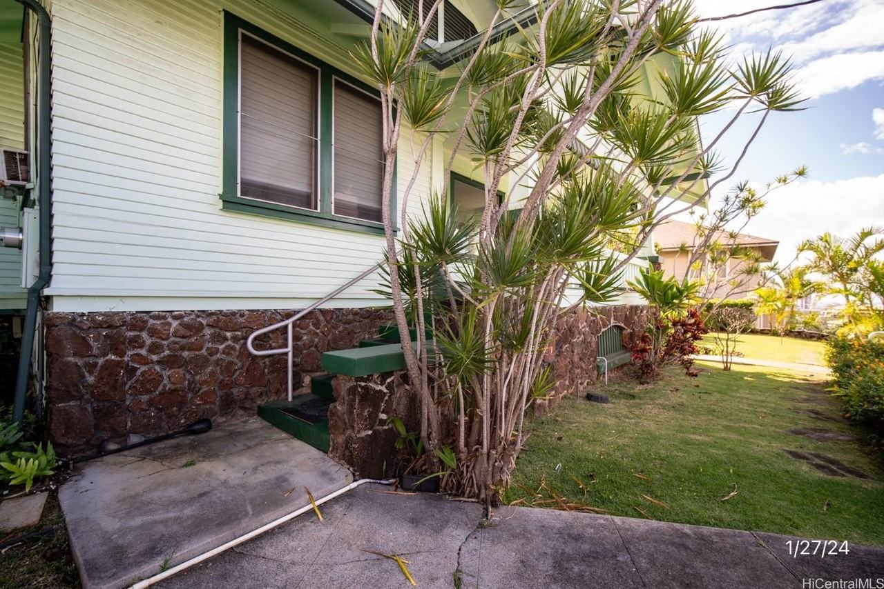1671 Kamamalu Ave #MAIN - Photo 6 of 25